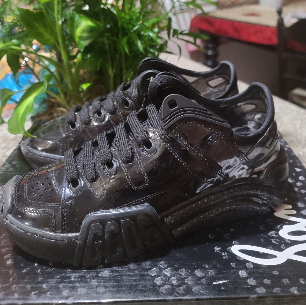 NWT* GCDS Jelly Women Sneaker size eu 36 or us 6